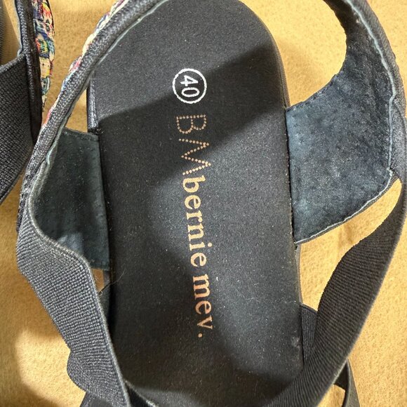 Bernie Mev Rainbow Confetti Strappy Sandals Size 40 US 9 Lightweight Shoes - Picture 6 of 8